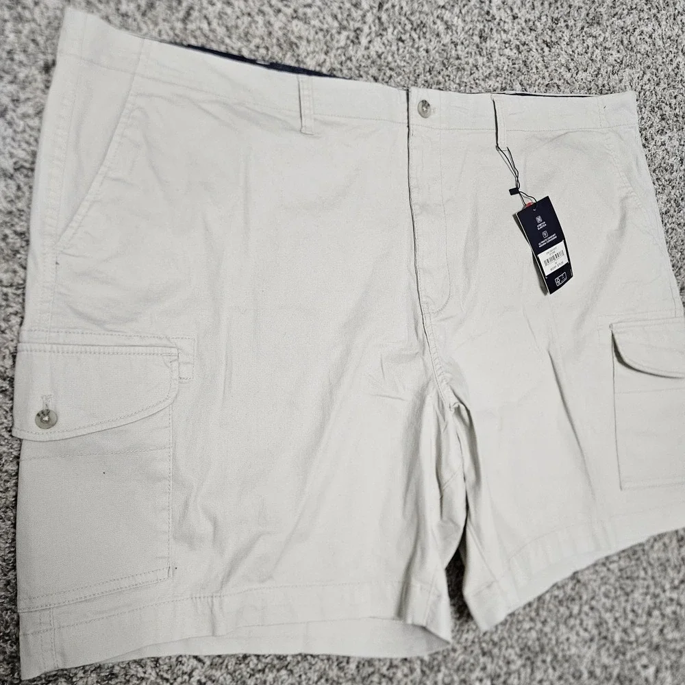 Chaps Ultimate Cargo Shorts Men's 50 (51x9) Beige‎ Side Pockets Stretch NWT